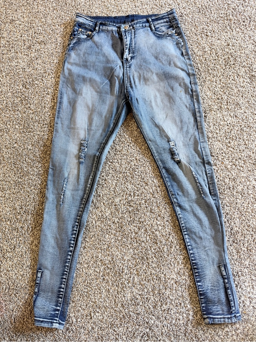 Women’s Light Blue Distressed Skinny Jeans